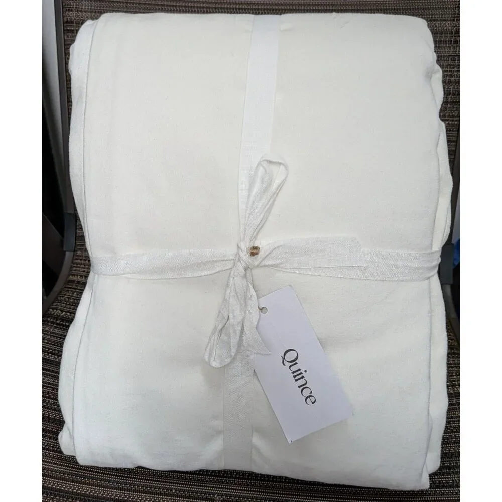 Quince Cotton Velvet Room Darkening Curtain Color White Size 48x84 -NEW-